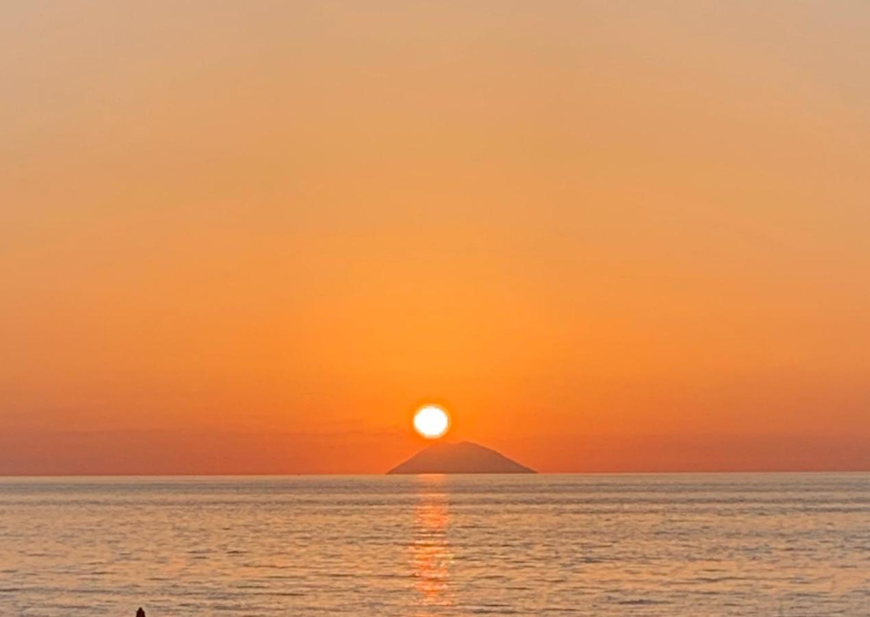 Boutique Apartment With Beach Within Walking Distance, Near Tropea Parghelia Zewnętrze zdjęcie